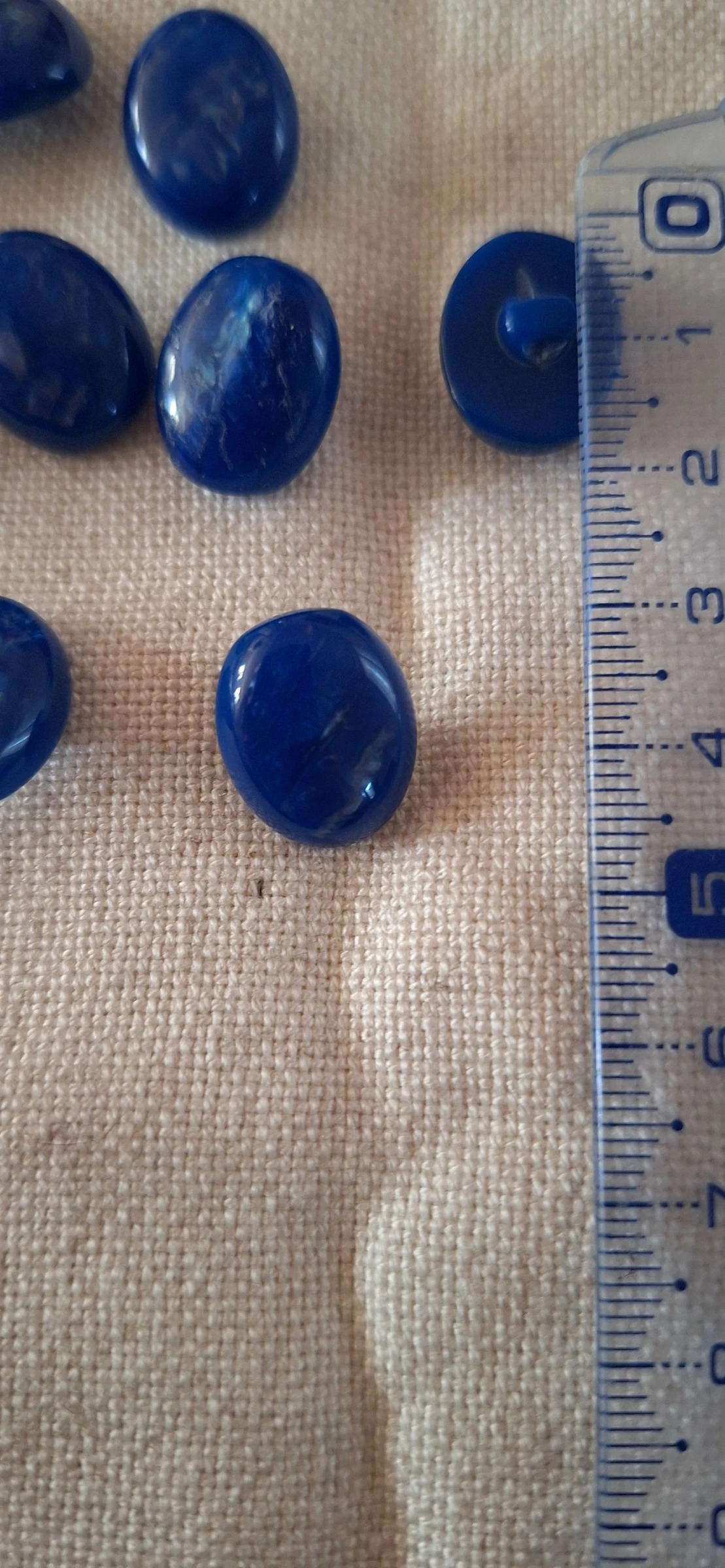 10 botões 18 mm para costurar em resina azul royal – photo 2